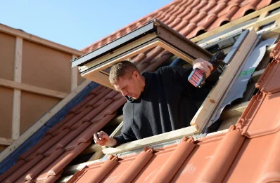 Pose de fenêtres de toit Velux à Frédille